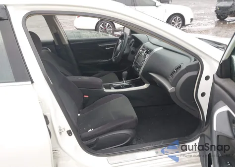 2013 Nissan Altima 2.5 Sv z USA, uszkodzony, nr VIN 1N4AL3AP7DC145989